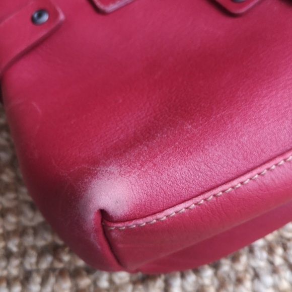 3 for $30 Peter Kent red leather bag - Picture 12 of 16